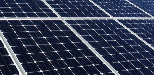 photovoltaïque : panneaux de cellules.