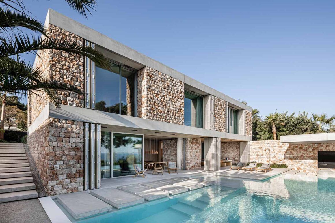 beef architekti conçoit une maison contemporaine à Majorque