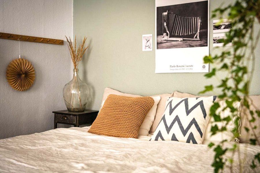 Mini chambre d'appartement avec des touches vintage