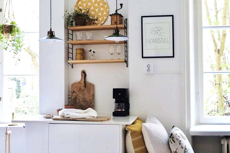 Mini cuisine d'appartement avec des touches vintage