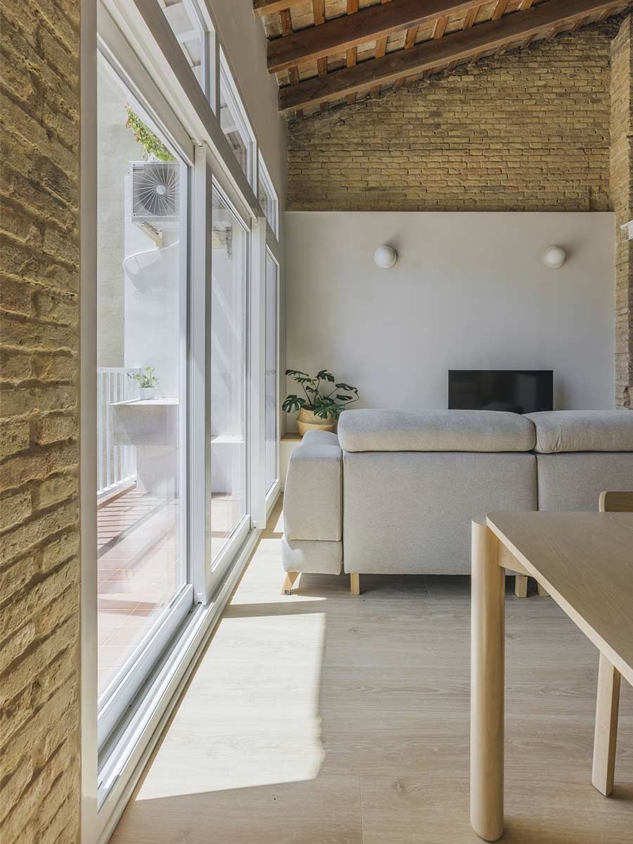intérieur d'un penthouse à double hauteur