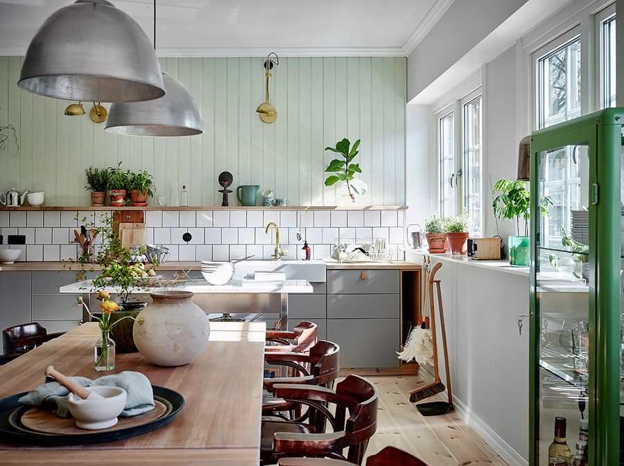 Vert menthe et couleurs neutres pour une rénovation de maison de style scandinave et vintage
