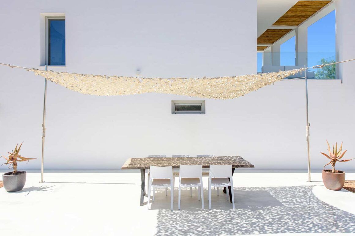 comment ombrager une terrasse en bord de mer