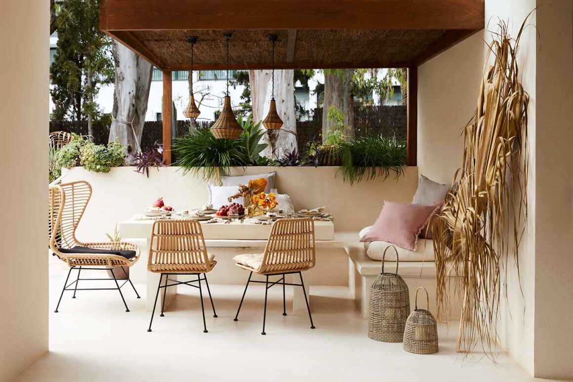 salle à manger sous le porche 