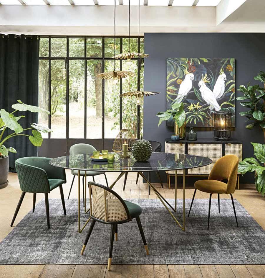 Comment assortir les chaises à la table à manger