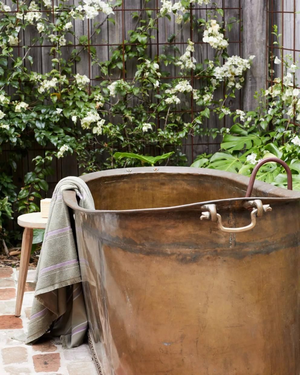 Maison de vacances moderne : idées et solutions en quelques mètres carrés
