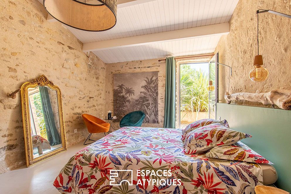 Maison de campagne meublée dans un style éclectique français et pop art