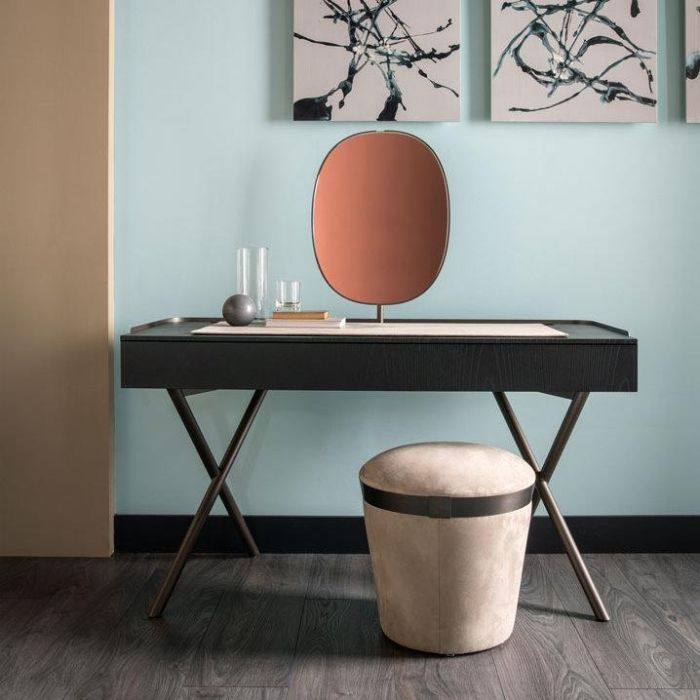 Poste de maquillage avec pouf, coiffeuse avec miroir et tiroir intégré Luis