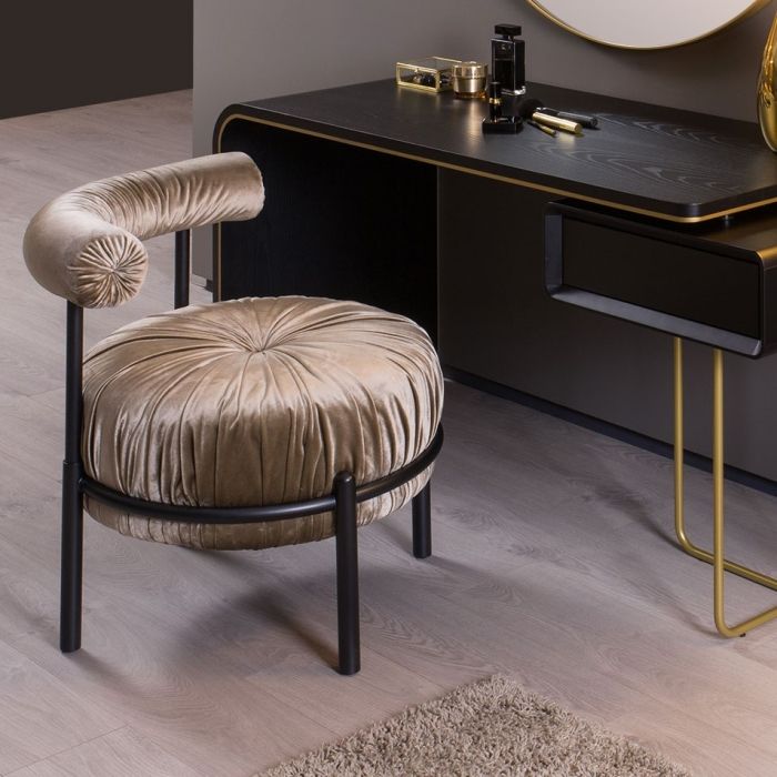 Pouf Bonbon avec dossier réglable, combiné avec le meuble sous-vasque Brighton