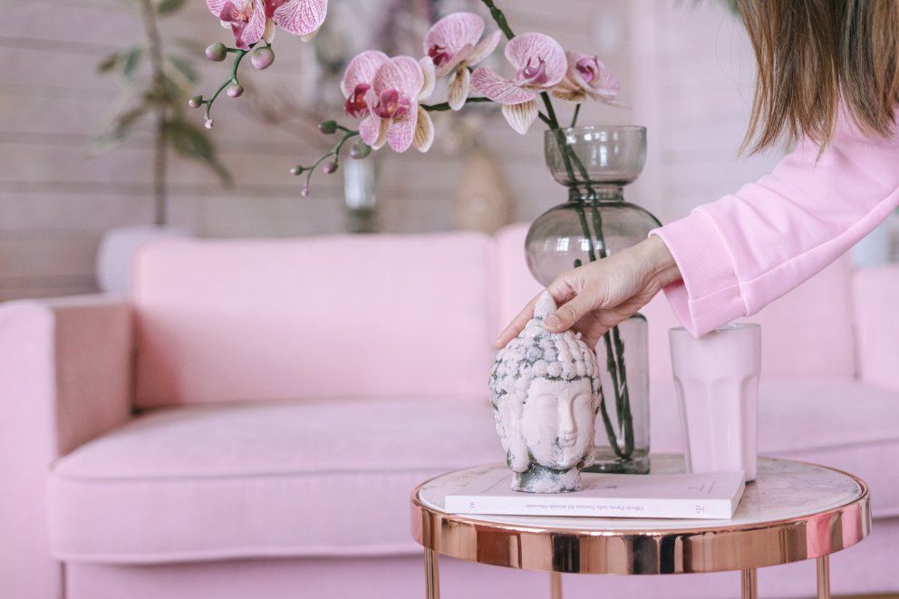 Barbiecore est plus qu'une nouvelle tendance en matière de design d'intérieur et de mobilier