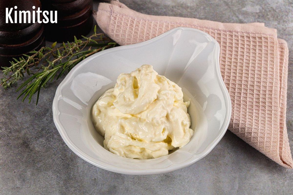 Aïoli crémeux prêt à sublimer vos plats, à conserver au frais avec soin !