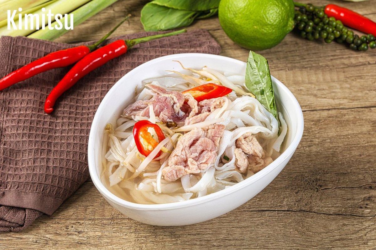 Boeuf tendre et piment piquant : l’essence du pho régional revisité.