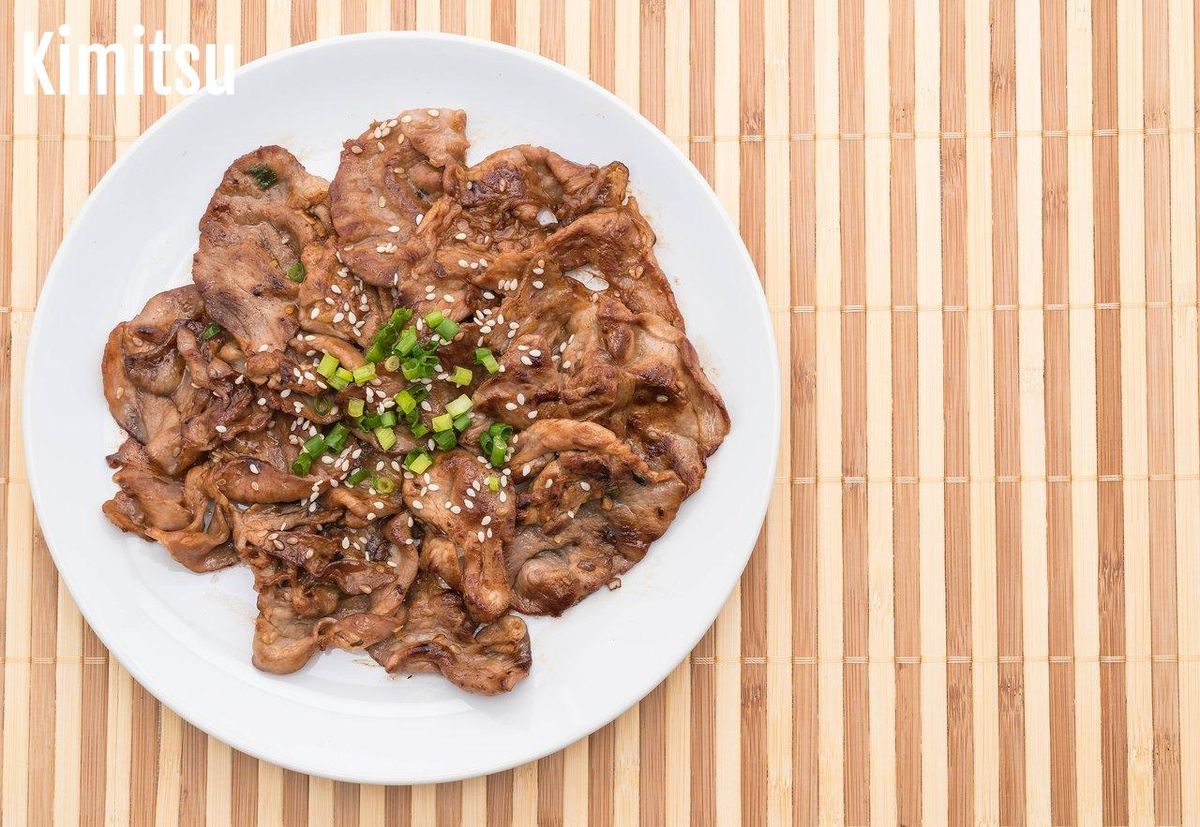 Bulgogi fumant, héritage de Goguryeo, savouré pour ses saveurs et son histoire millénaire.
