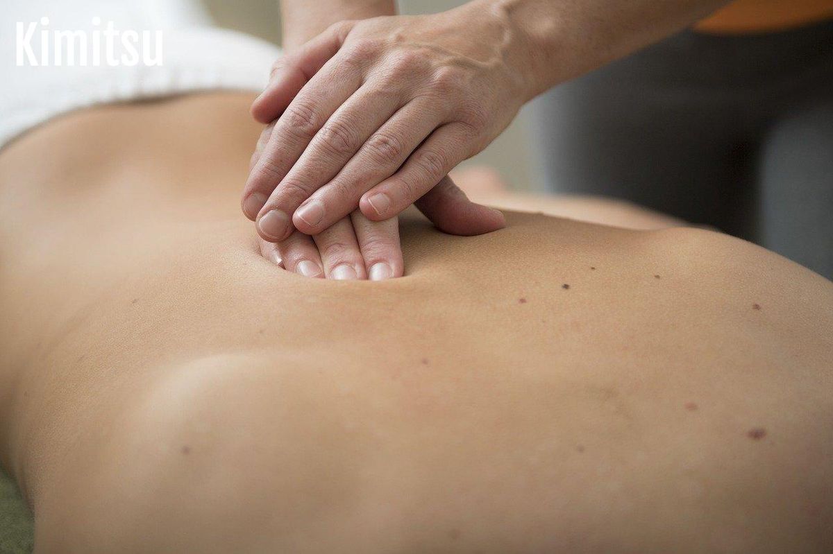 Choisissez le massage parfait: stimulez votre circulation avec ces mains expertes.