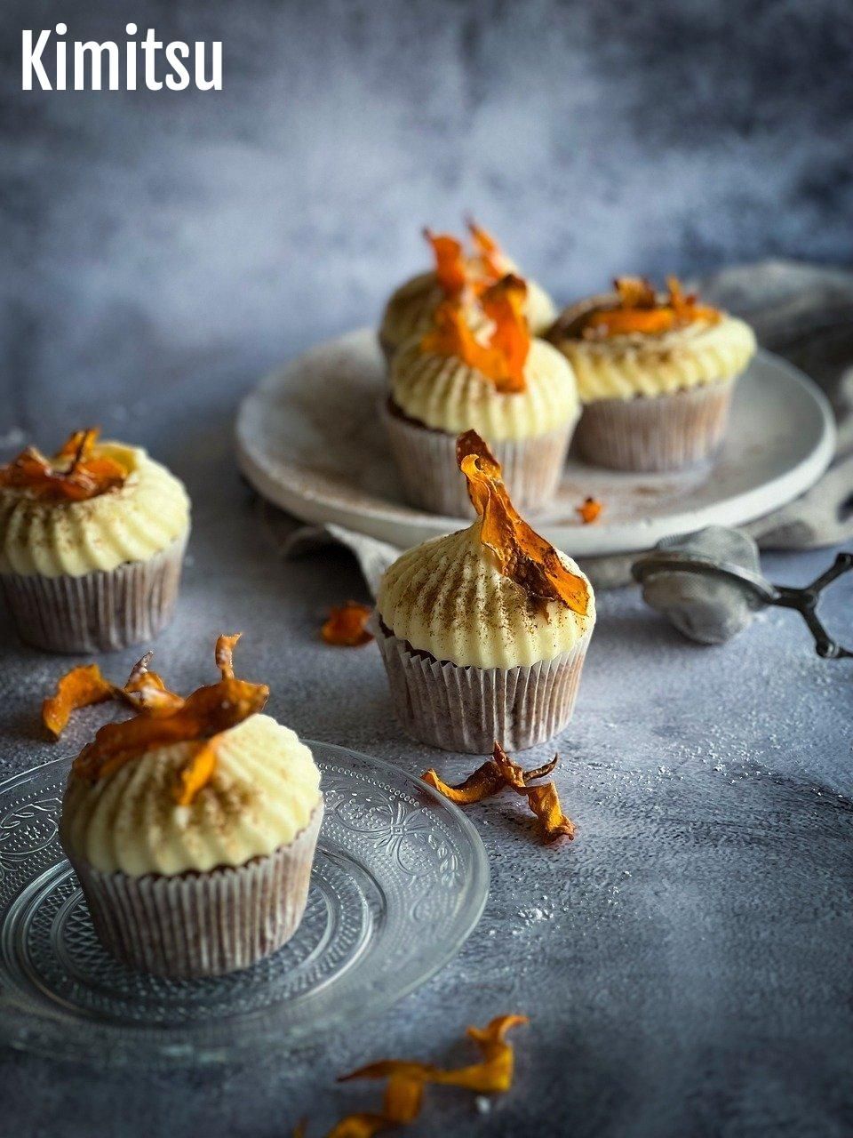 Délicieux cupcakes à l'apparence raffinée, parfaits pour un circuit dessert gourmand.