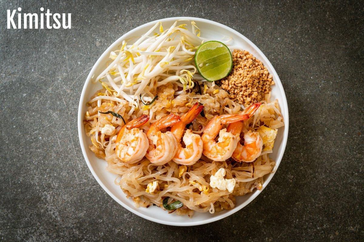 Pad Thaï : une explosion de saveurs emblématiques, parfaite pour la street food asiatique.