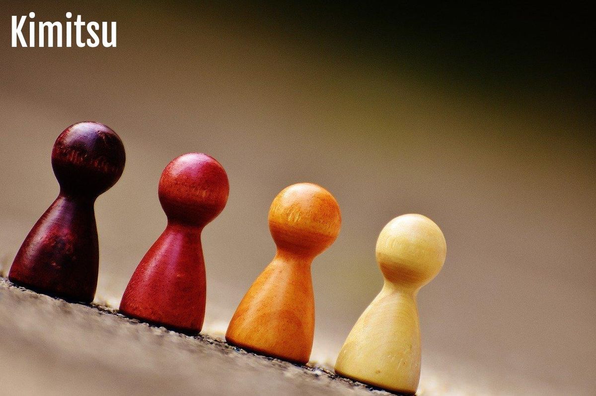 Pions colorés : unis pour des jeux coopératifs et renforcer les liens familiaux.