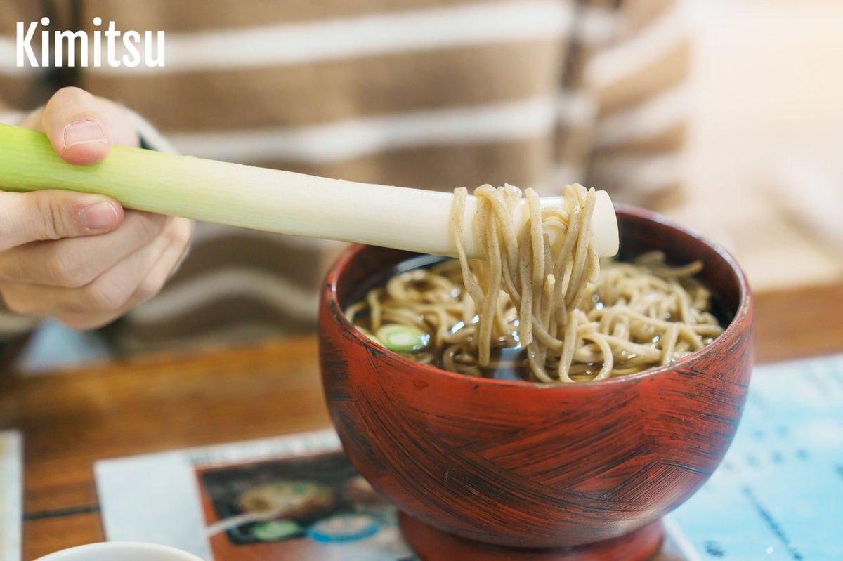 Zaru Soba et poireau : une manière futée de savourer cette spécialité japonaise.