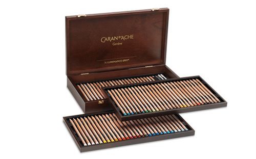 Coffret cadeau de 82 crayons de couleurs LUMINANCE 6901® + 2 full blender - Caran d'Ache