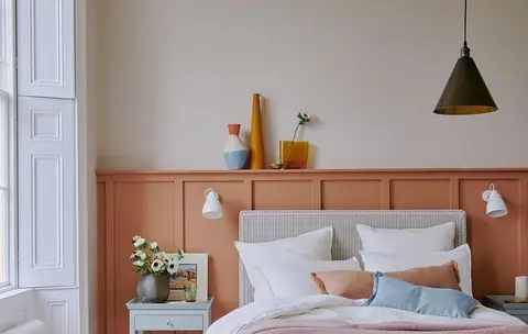 16 idées pour le mur derrière le lit qui transformeront votre chambre | Homes and Interiors
