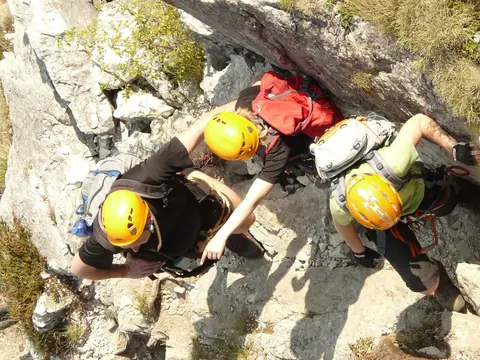 Et si vous pratiquiez la via ferrata en famille ?
