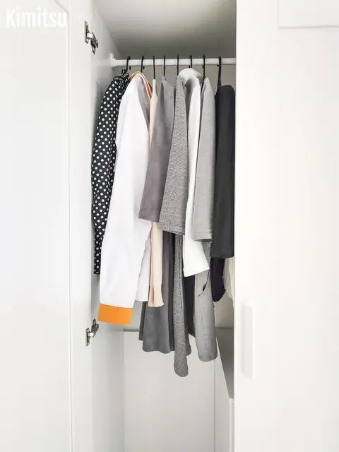 Fabriquer un dressing modulable compact pour espace réduit : coûts et astuces