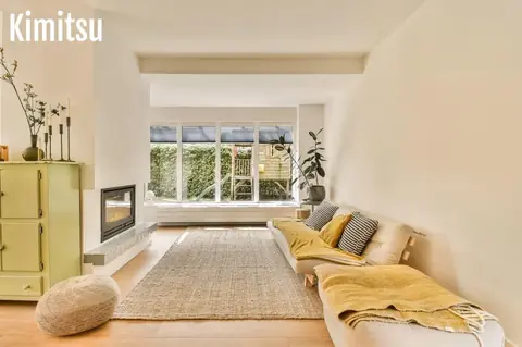 Isolation phonique salon familial 30m² : matériaux performants et budget adapté