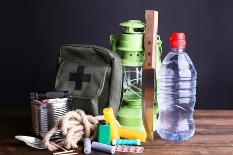 DIY : composer un kit de survie 72h pour la maison en 2026