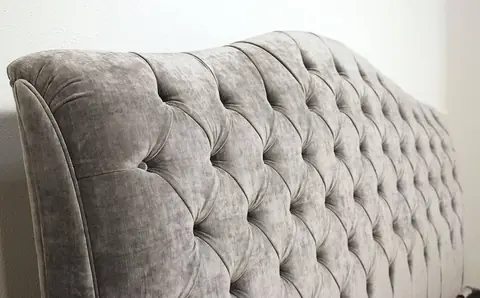 Lits capitonnés, élégance intemporelle