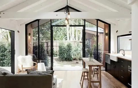 Maison de vacances moderne : idées et solutions en quelques mètres carrés | Maisons et intérieurs