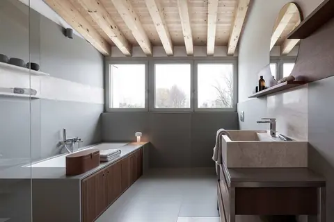 Pierre frittée Lapitec pour la rénovation de salles de bains