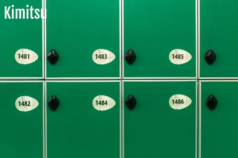 Sortie bébé nageur : organiser le vestiaire sans stress