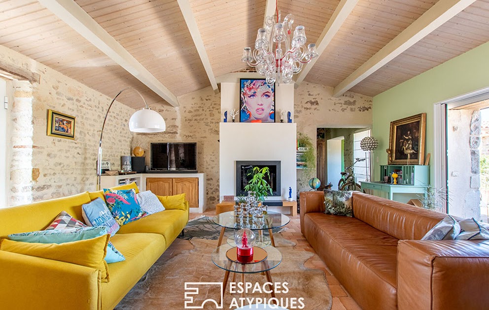 Lire la suite à propos de l’article Maison de campagne meublée dans un style éclectique français avec des touches de pop art | Maisons et intérieurs